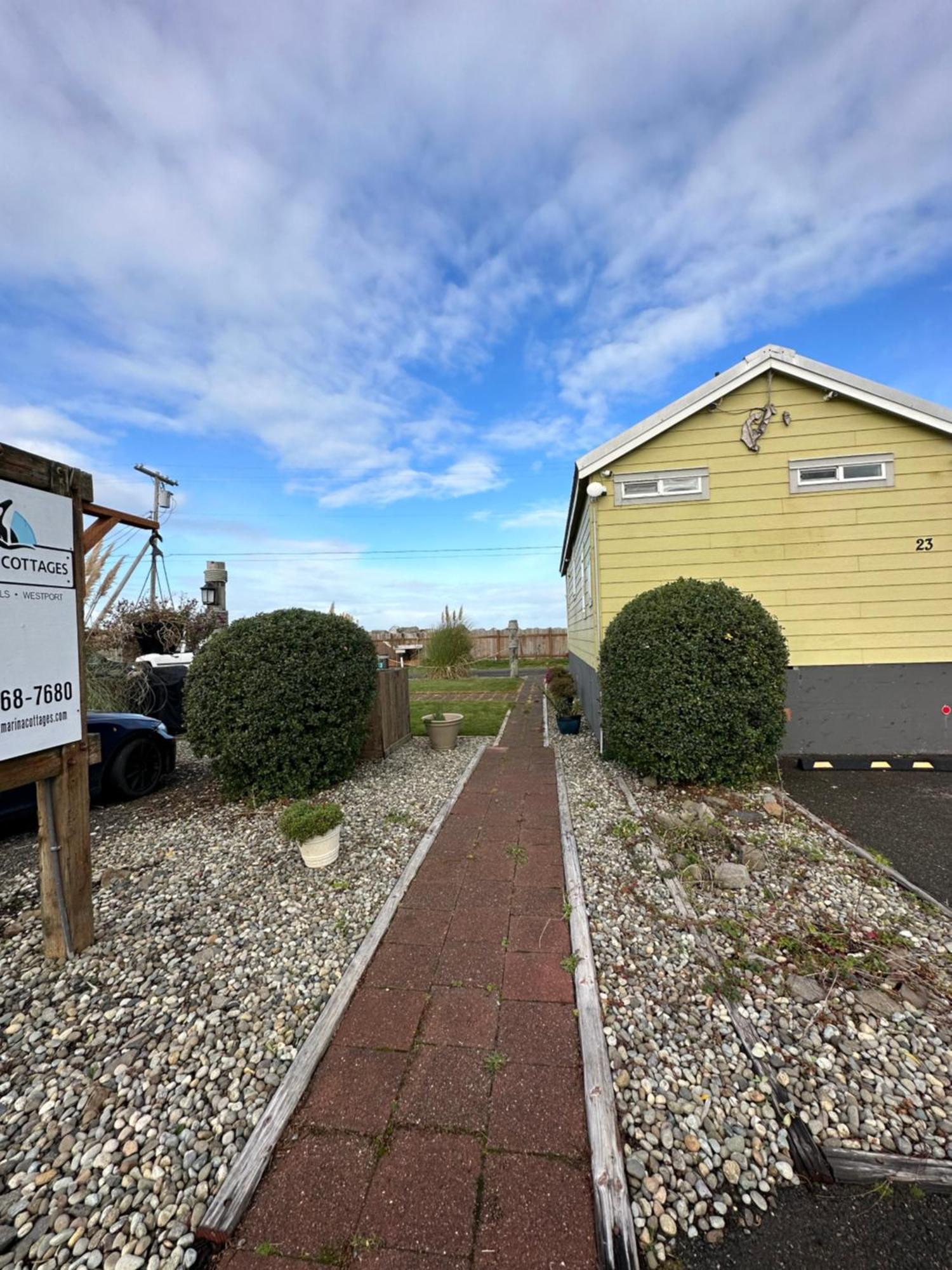 Westport Marina Cottages 外观 照片