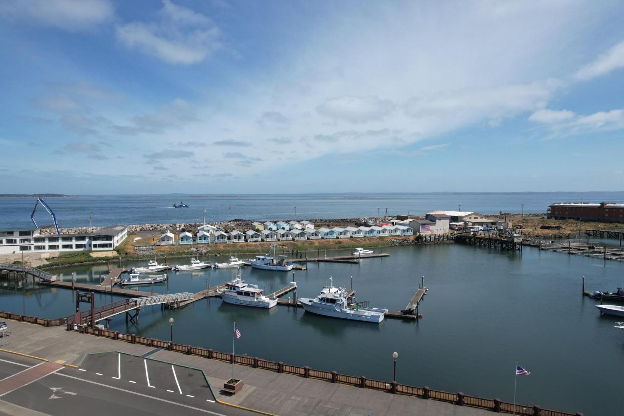 Westport Marina Cottages 外观 照片