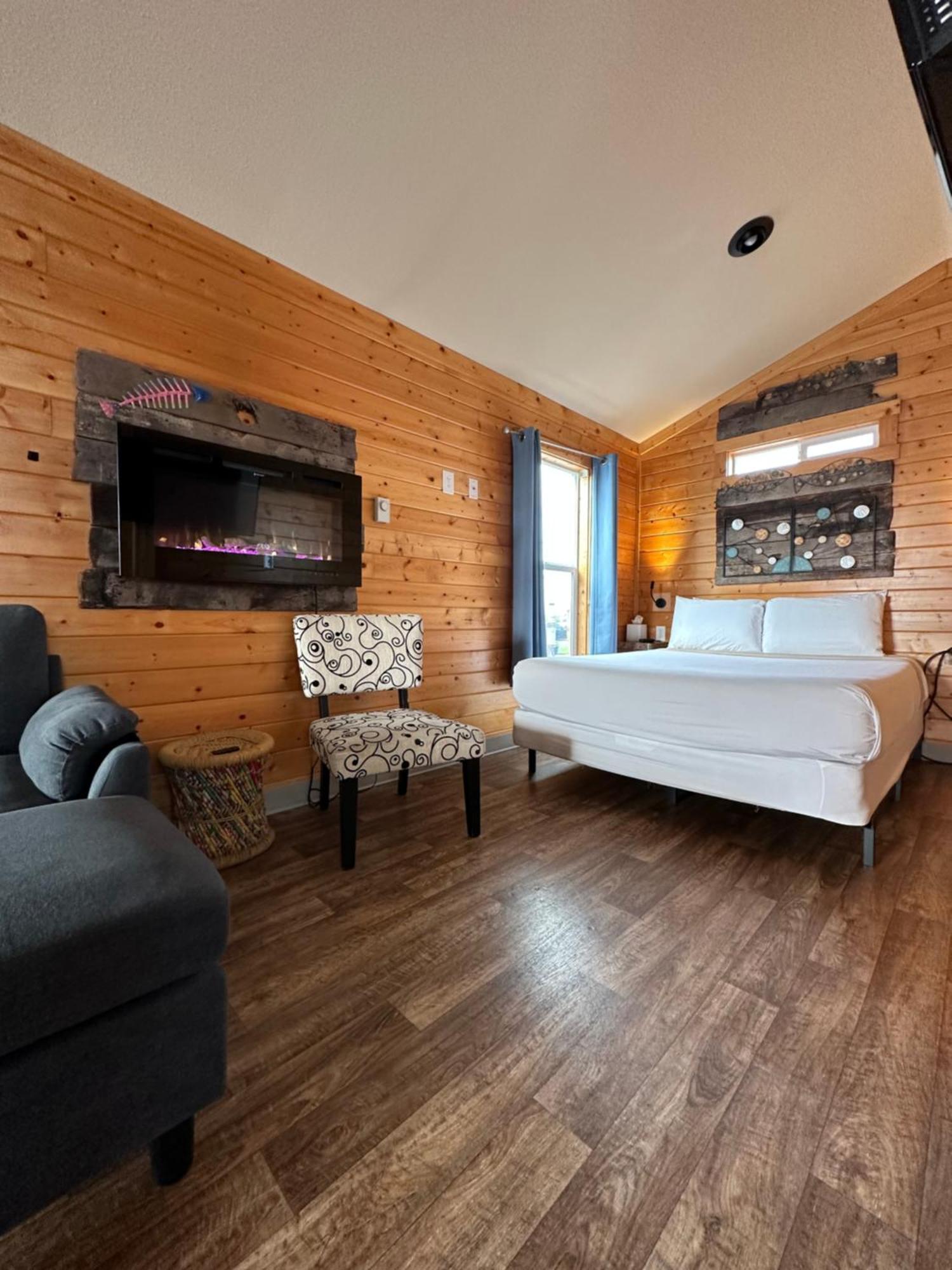Westport Marina Cottages 外观 照片