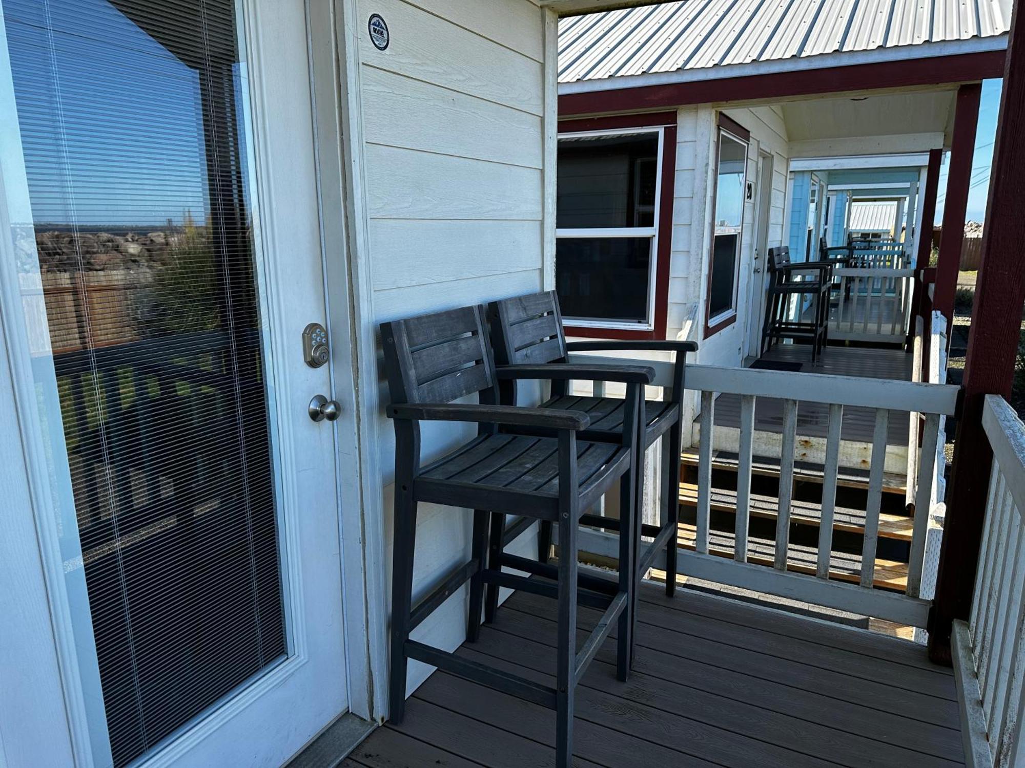 Westport Marina Cottages 外观 照片
